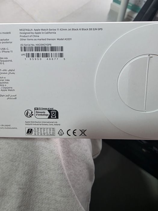 Apple Watch Series 11 GPS 42mm Jet Black Aluminum w Black Sport Band