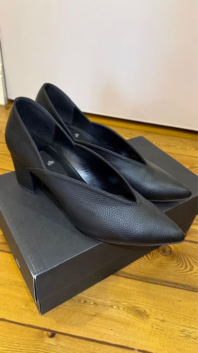 Туфли черные, фирма Elle, Турция