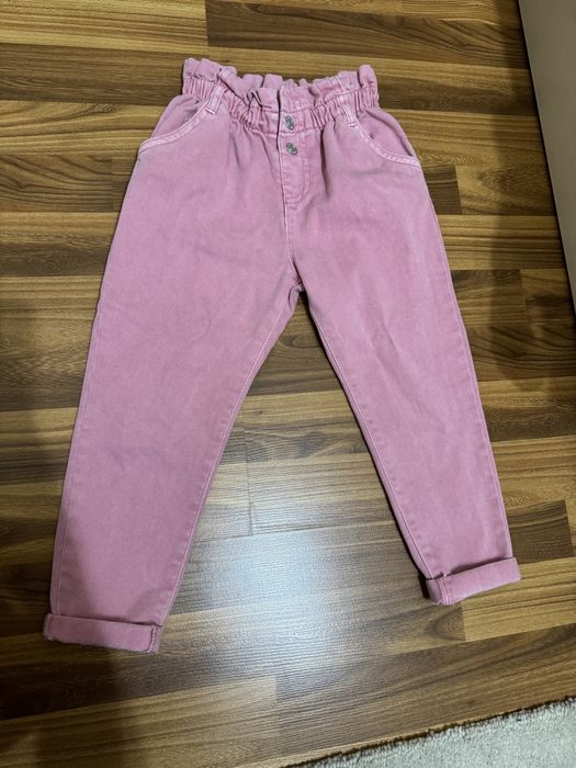 Джинсы на девочку 4-5 лет