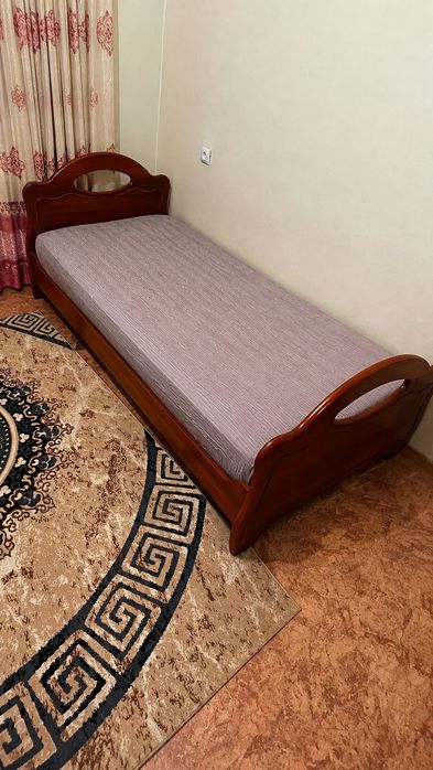 Продам спальный гарнитур