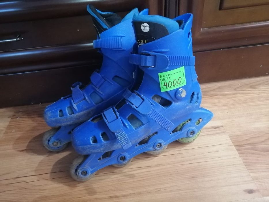 Продам роликовые коньки