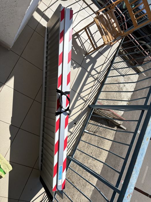 Rampă pliabilă din aluminiu 157×84 cm, 400 kg – stare foarte bună