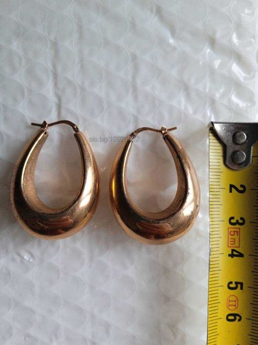 Обеци за уши и Пирсинг