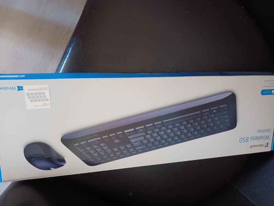 Unitate pc, tastatura+mouse wireless