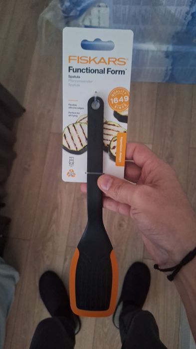 Spatula noua si sigilata