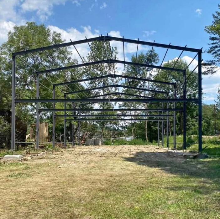 Vand hale metalice pe baza de comanda