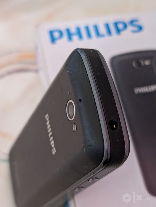 Телефон Philips Xenium E560