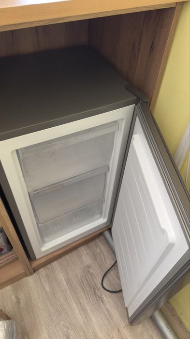 Морозильник Hisense