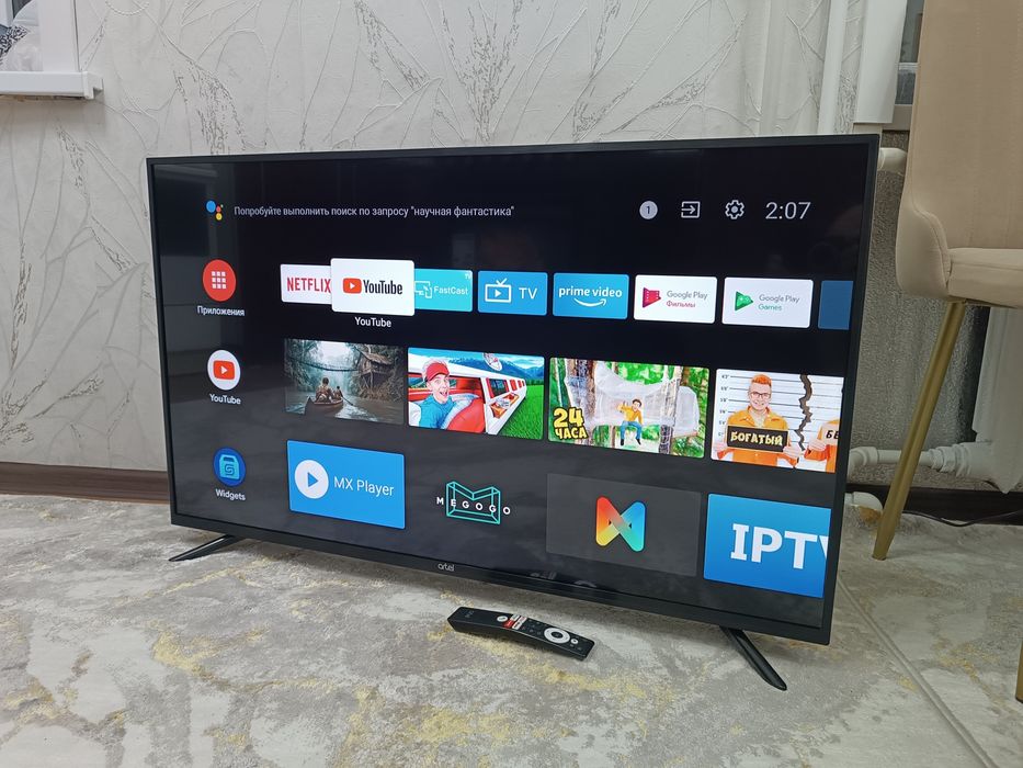 ТЕЛЕВИЗОР Artel Смарт ТВ + Кронштейн.