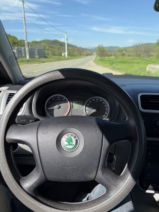 Vand skoda fabia 1.4 benzina proprietar in carte