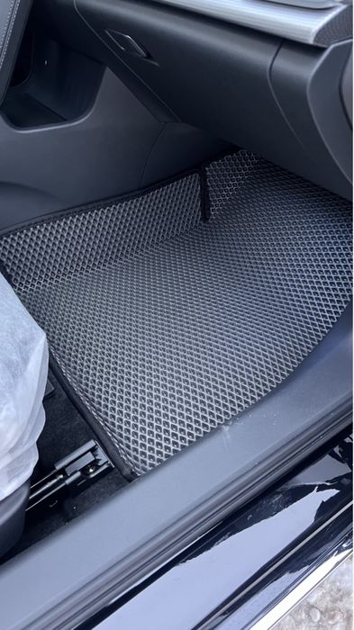 Ева полики на хончи eq m5