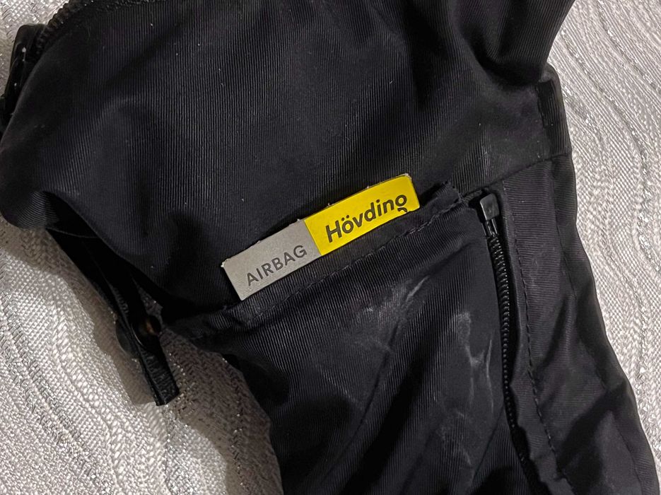 Casca airbag bicicleta Hövding S urban smart