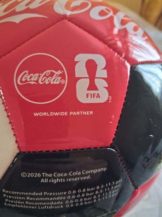 Фирменный мяч Coca-Cola новый