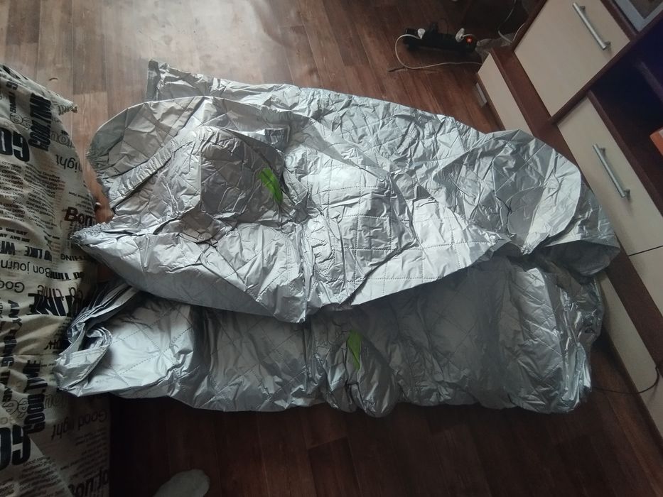 Накидка на авто от Солнца