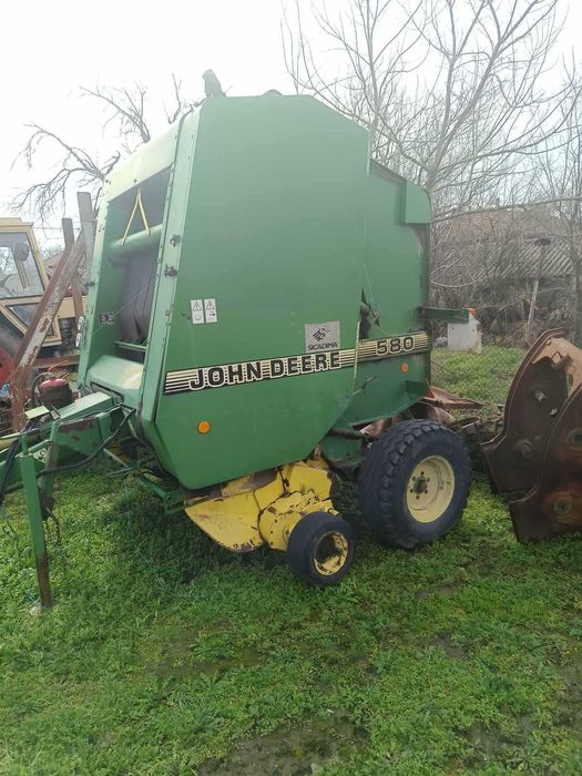 Продавам ролонна балеровачка John Deere 580 1997г.