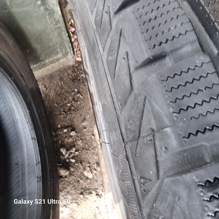 Продаю Шины комплект Новые