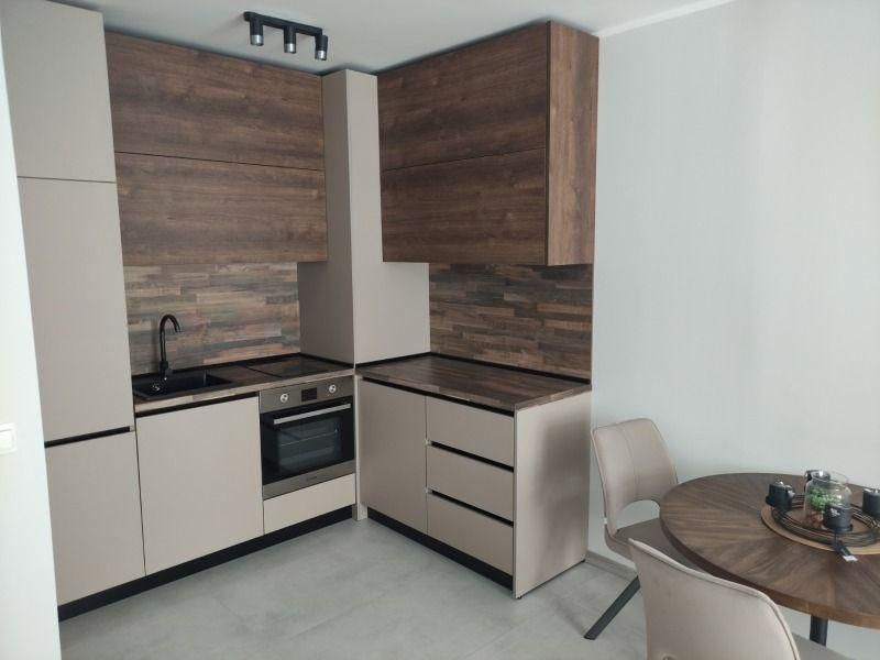 Двустаен апартамент в ж.к. Дружба 2.