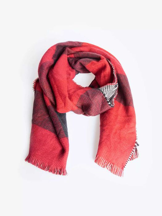 Безплатна доставка за всеки шал.