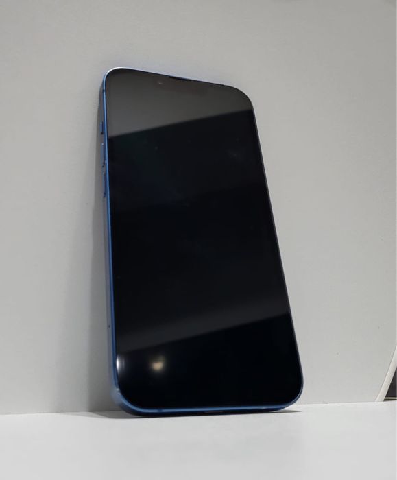 Iphone 13 в отличном состоянии
