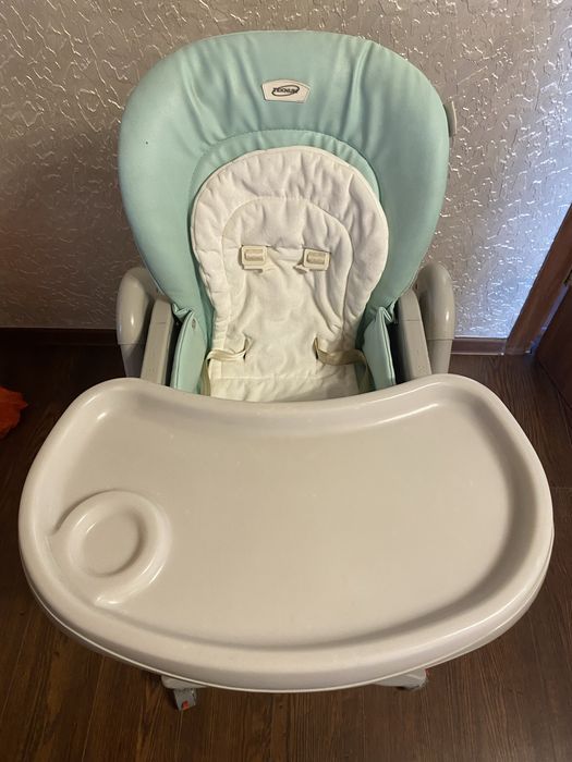 СРОЧНО!Продам детский стол для кормления