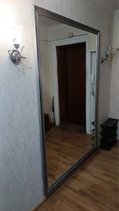 Продам зеркало в багете