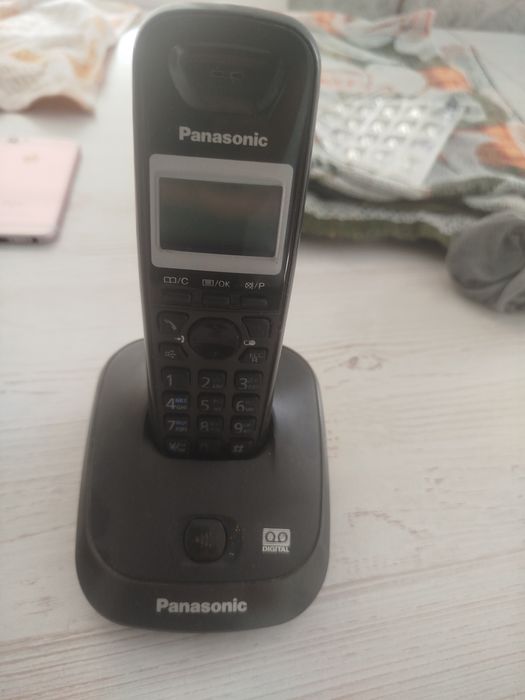 Продам домашний телефон