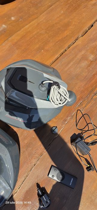 robot aspirator de piscina nou autonomie 90min cu telecomanda şi aplicație pe tel preț 550lei
