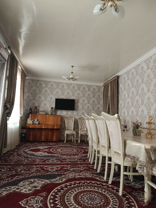 Чиназ тумани, Алмазар қирғонида 8 хонали  20 сотих ҳовли-сотилади!