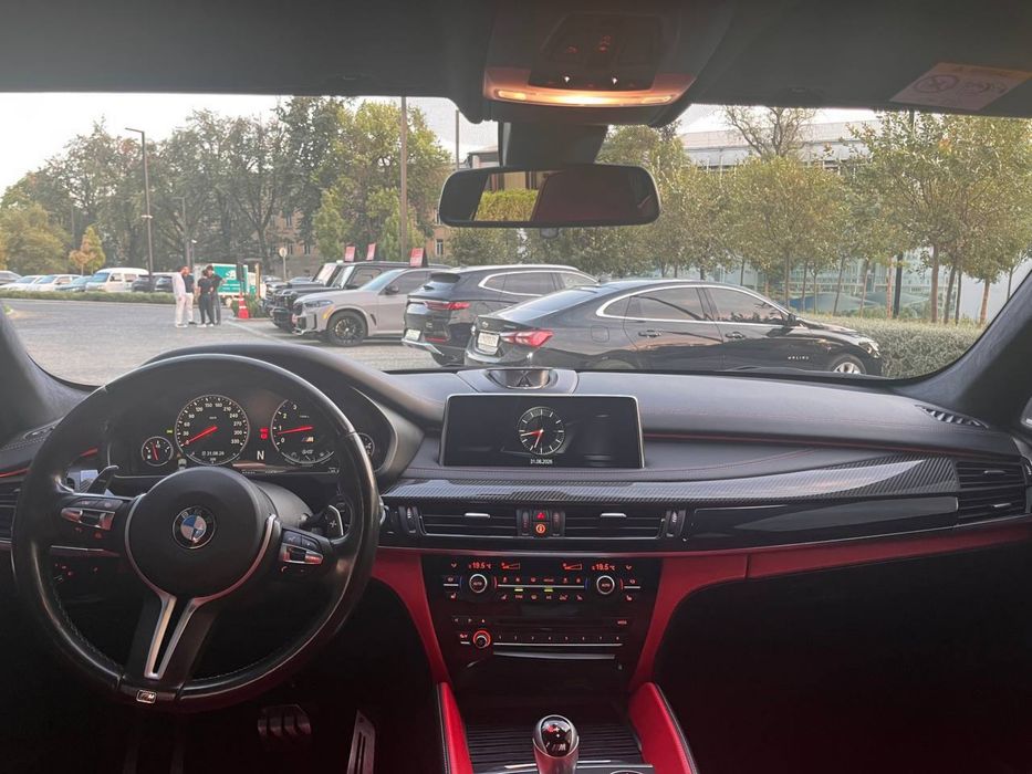 Bmw x5m 2018.