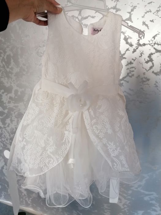 Детски рокли и други неща.