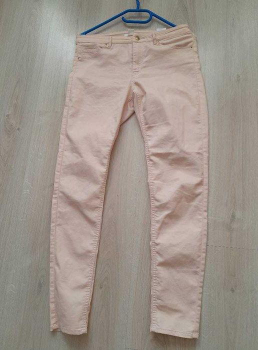 Розови и червени  дънки