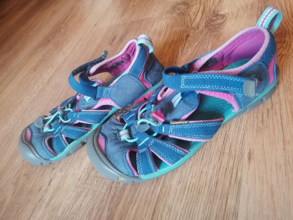 Sandale Keen Waterproof nort face teva nike salomon vaude dama fete