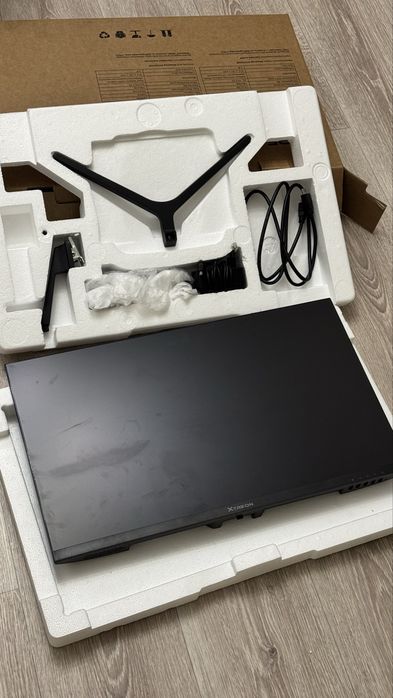 Монитор XTREON 32см высота / 53см ширина