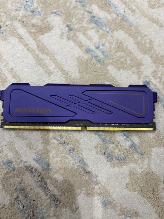 Продам озу HIKVISION° DDR4-3200 U-DIMM  8G