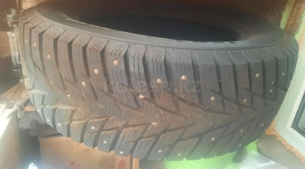 Продам шины в отличном состояние.