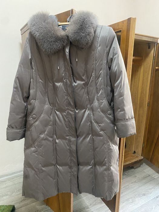 Пальто женское, пуховик.