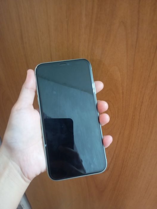 Iphone 11 64 gb.