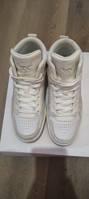 Calvin Klein оригинални дамски бели кецове, 36 н.