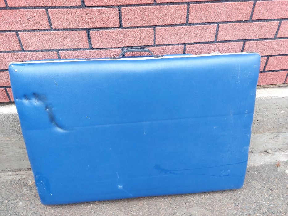 Масажный столик бу