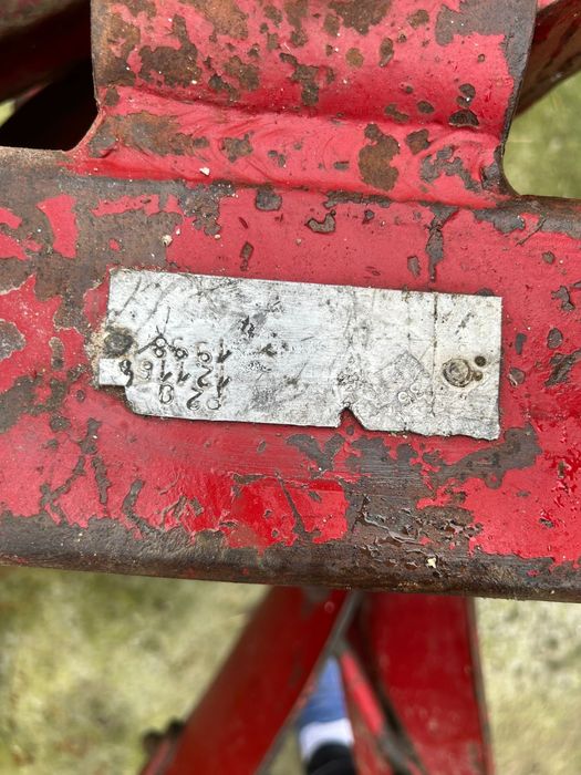 Tractor + plug+ remorca +freza