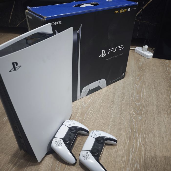 Продам Пс 5 срочно