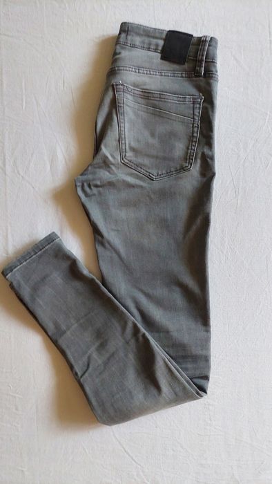 Дамски дънки размер 34-36