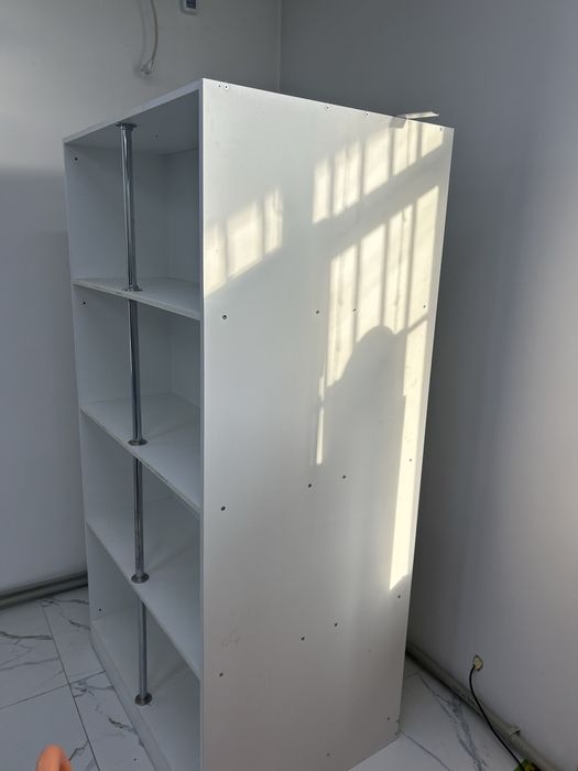 Продам полки ветрина для магазина