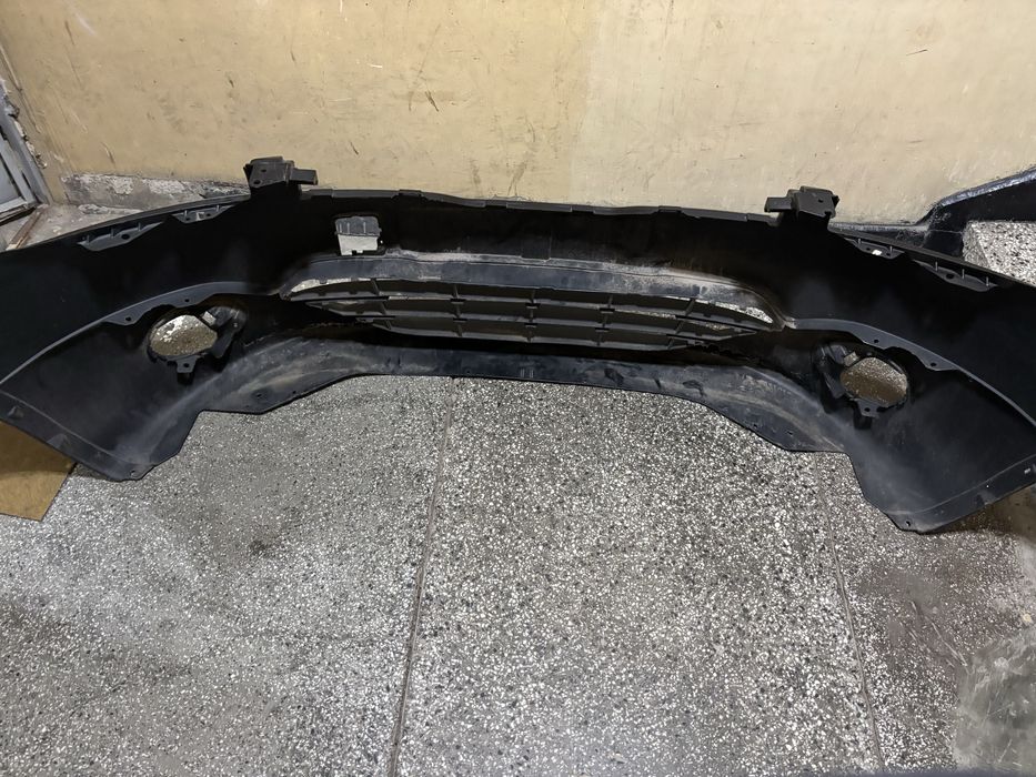 Продавам предна броня за Нисан Кашкай 2007г.