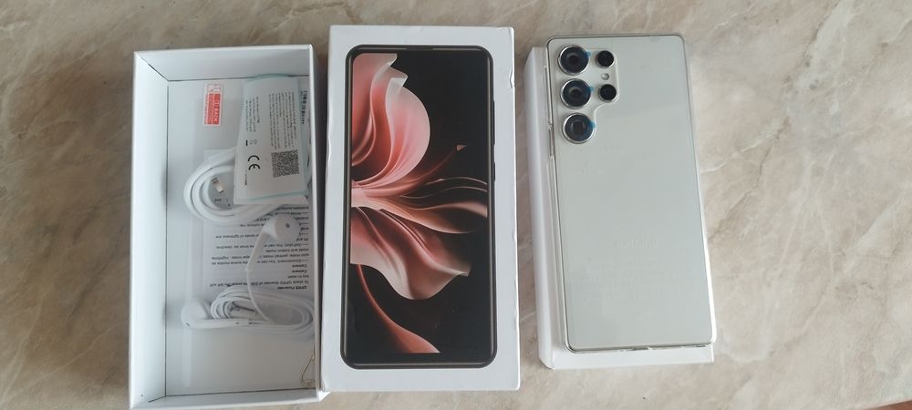 Продам телефон! Обсалютно новый.