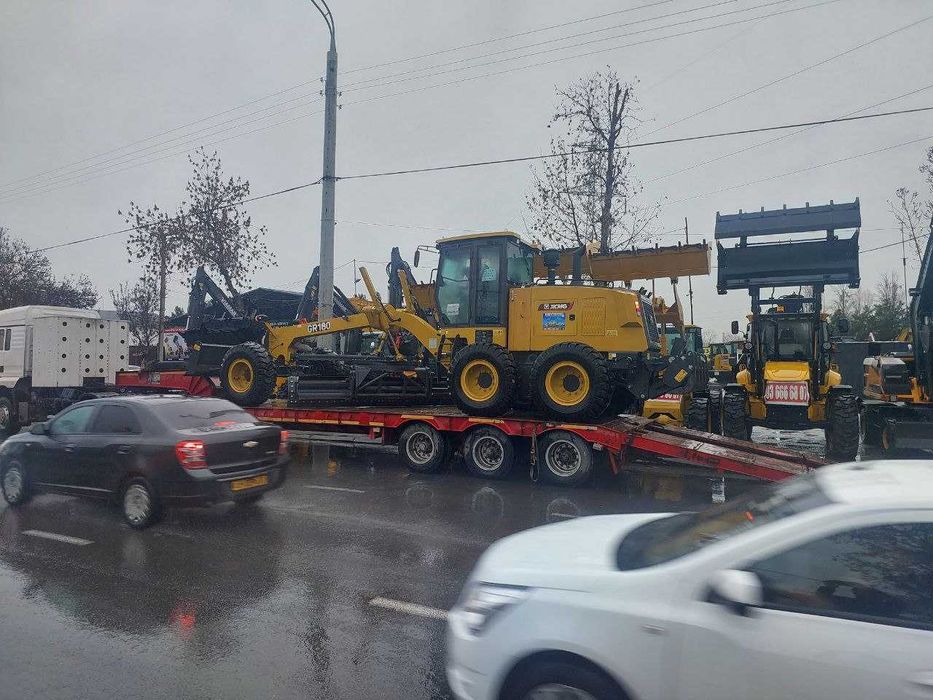 XCMG GR180 —  автогрейдер среднего класса в наличии
