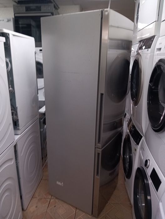 Иноксов комбиниран хладилник с фризер Сименс Siemens А++ 2год.Гаранция