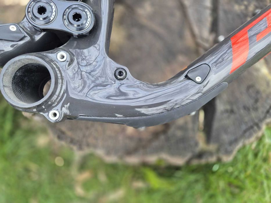 Cadru Bicicleta Full Suspension Pivot Mach 4 SL Carbon Marimea M Nou