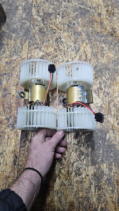 Фары на бмв е34 хелла