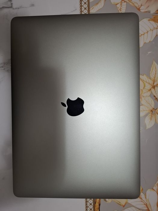 Продаётся MacBook Air M1